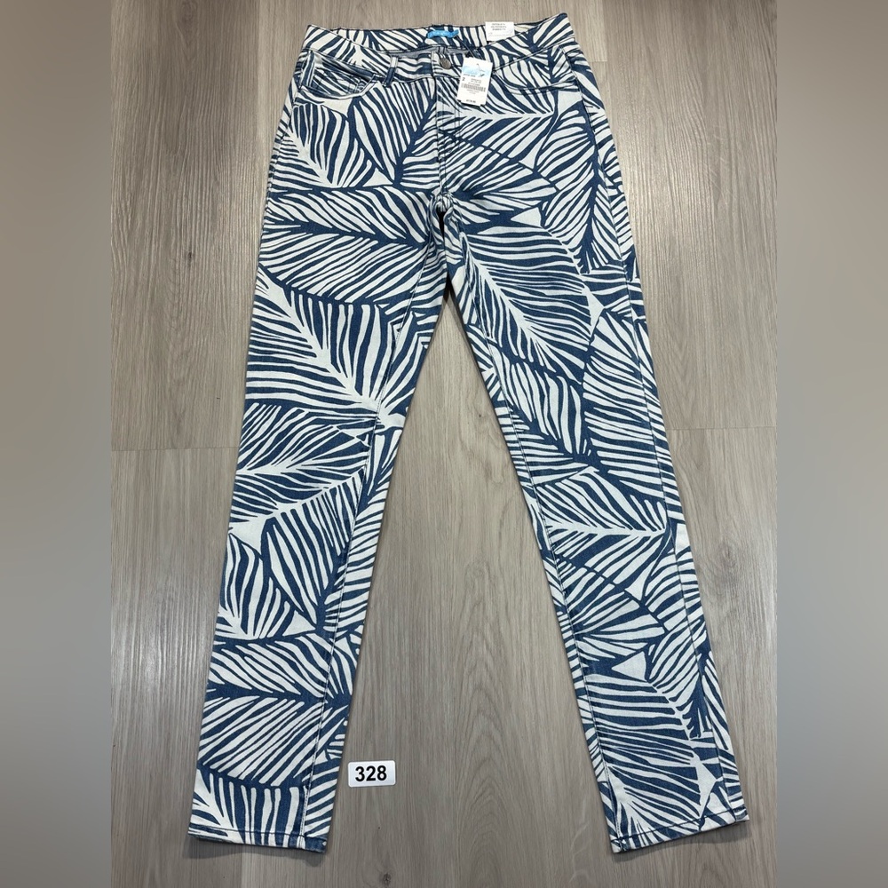 NWT J. McLaughlin Blue and White Leaf Print Jeans Size‎ 2
